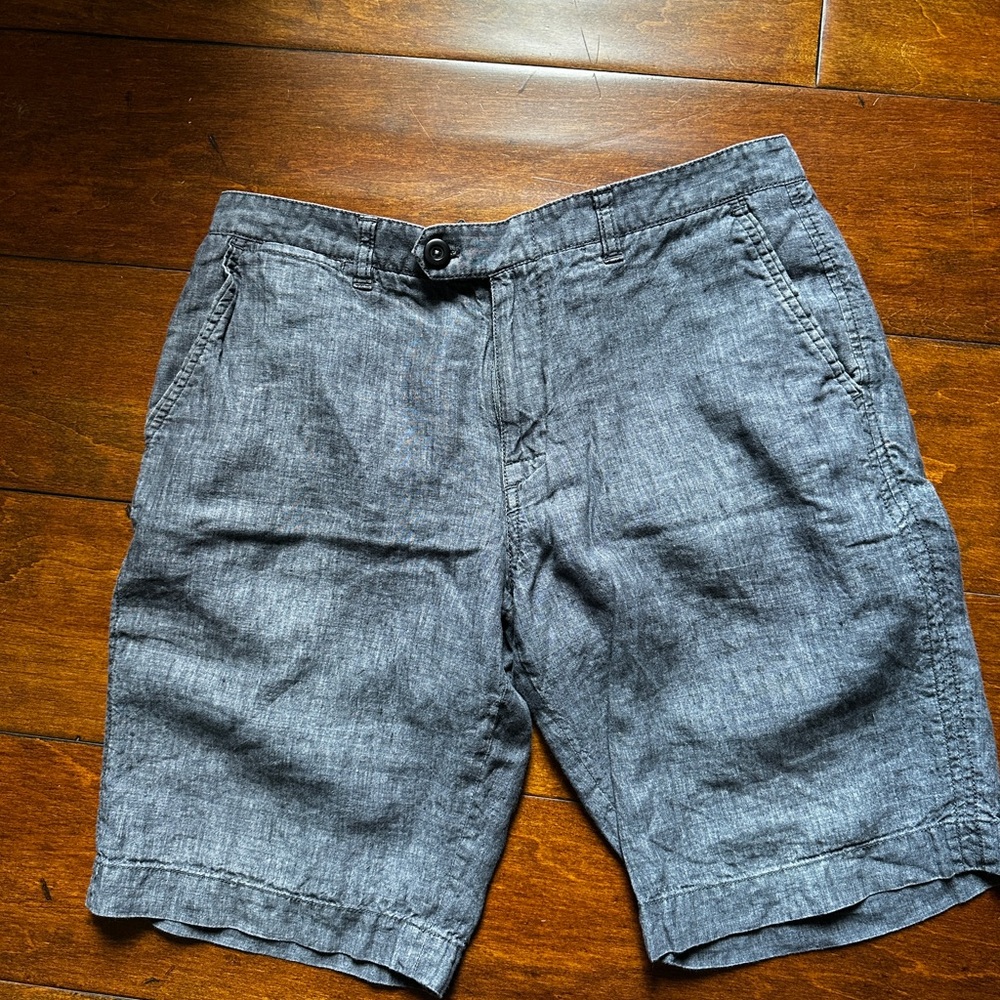 Theory men's linen gray shorts 32